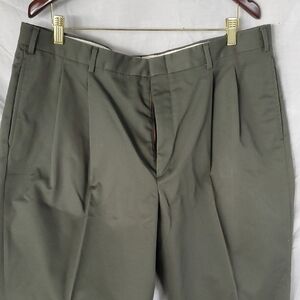L.L. Bean Forest Green Men's Pants